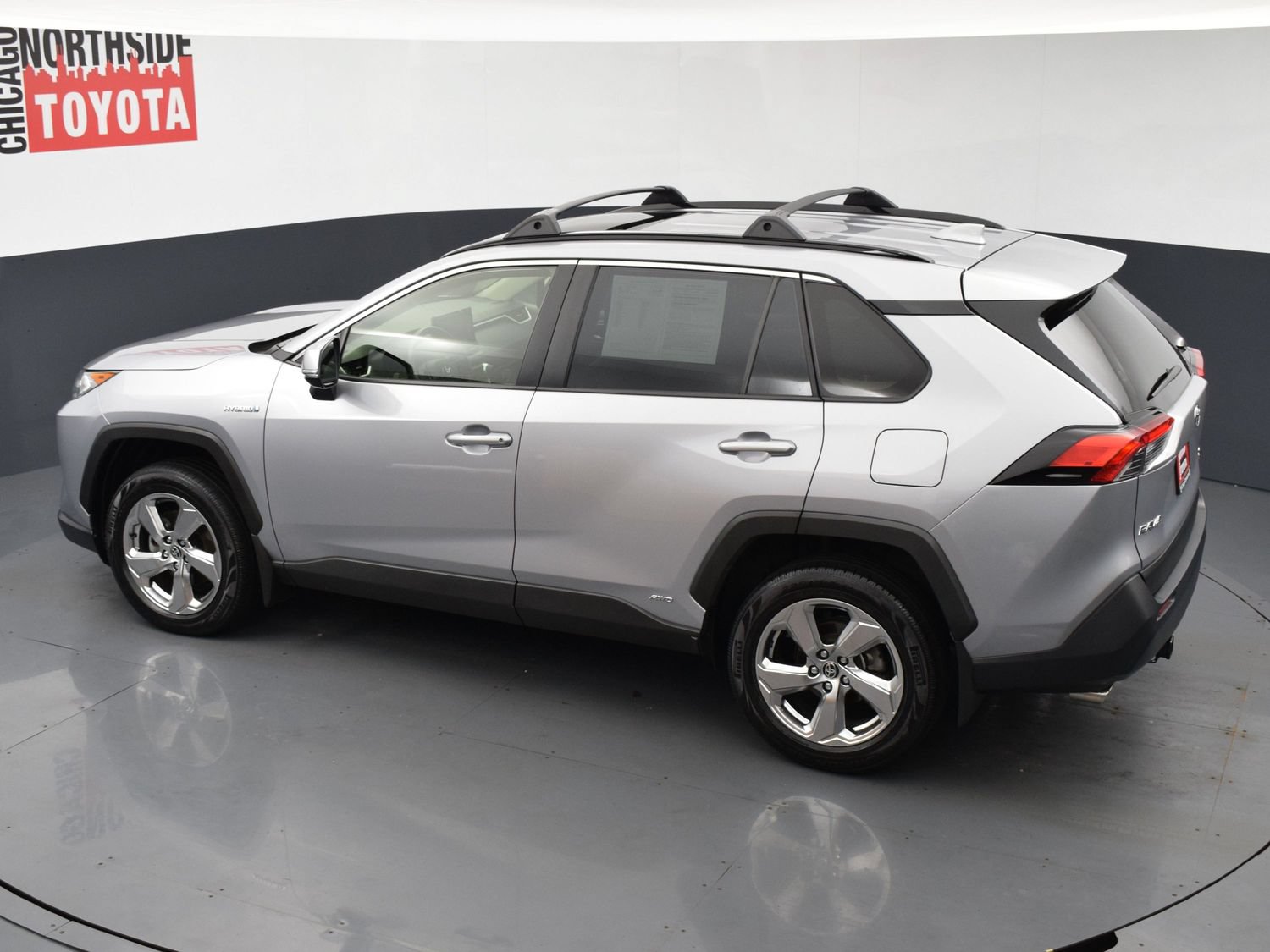 Used 2021 Toyota RAV4 XLE Premium AWD/4WD image 22