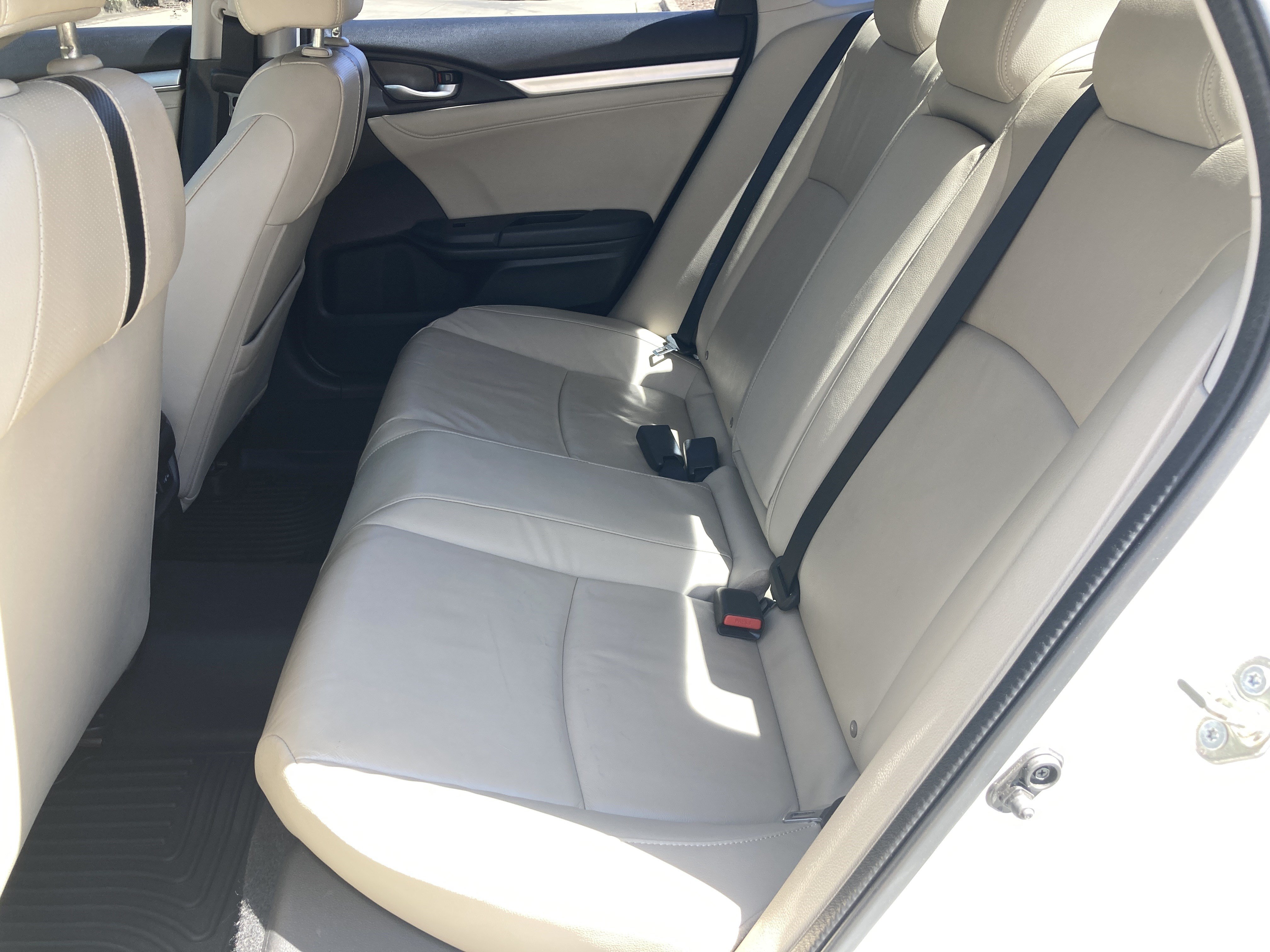Used 2016 Honda Civic Touring image 16