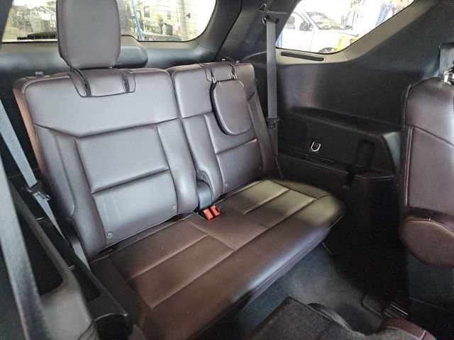 Used 2025 Ford Explorer Platinum w/ LUX Leather Package AWD/4WD image 12