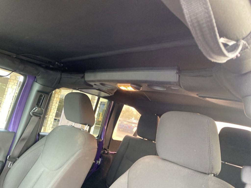 Used 2018 Jeep Wrangler Unlimited Sport S AWD/4WD image 25