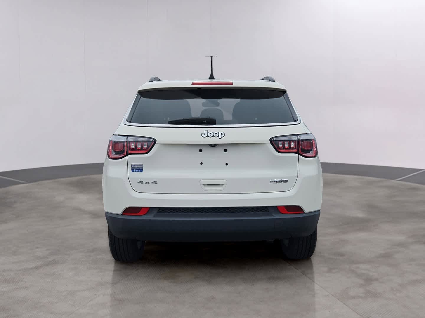 Used 2019 Jeep Compass Latitude AWD/4WD image 5