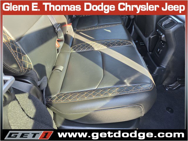 Used 2023 Jeep Wrangler Sahara image 30
