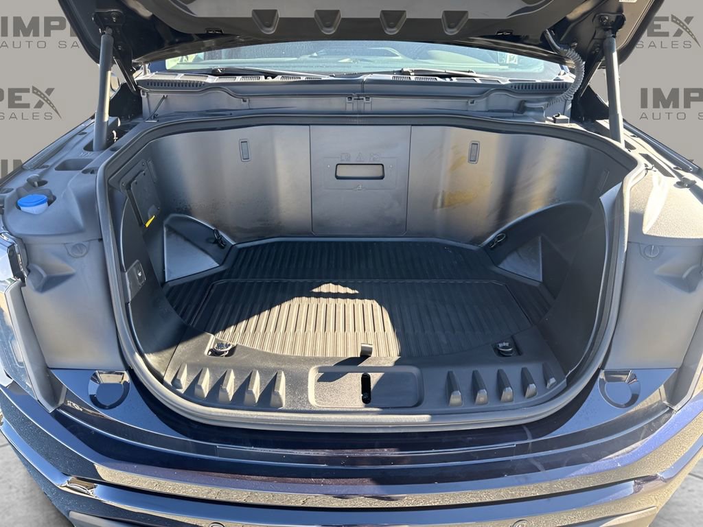 Used 2023 Ford F150 Lightning XLT image 36