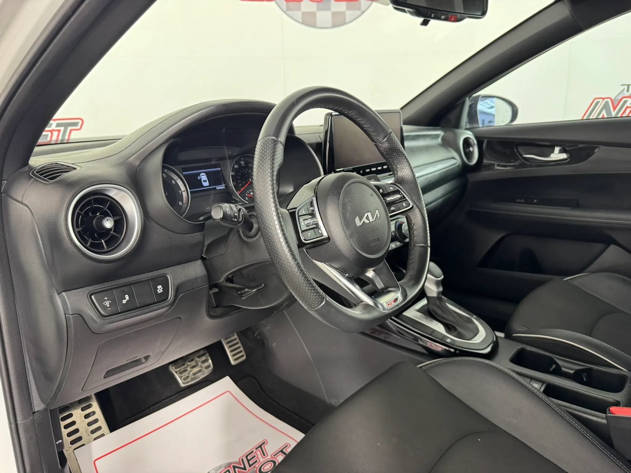 Used 2023 Kia Forte GT-Line w/ GT-Line Premium Package FWD image 10