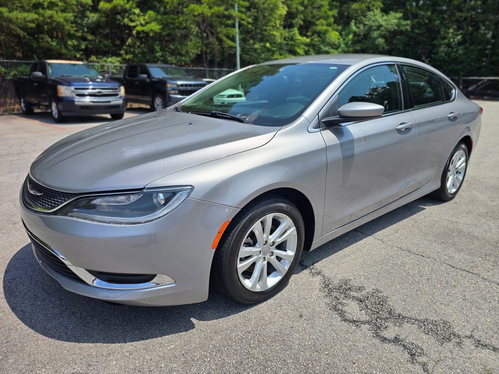 Used 2017 Chrysler 200 Limited Platinum FWD image 3