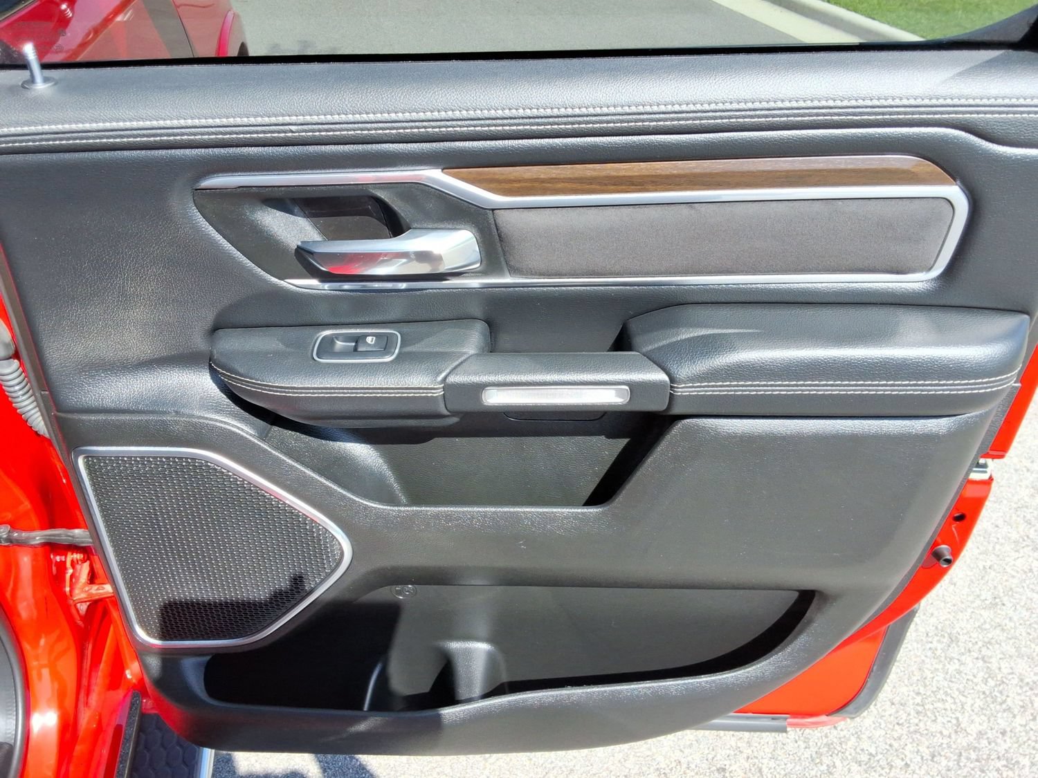 Used 2022 RAM 1500 Laramie AWD/4WD image 27