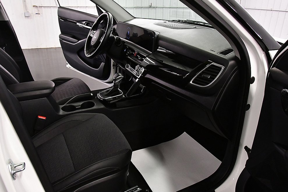 Used 2024 Kia Seltos X-Line image 28
