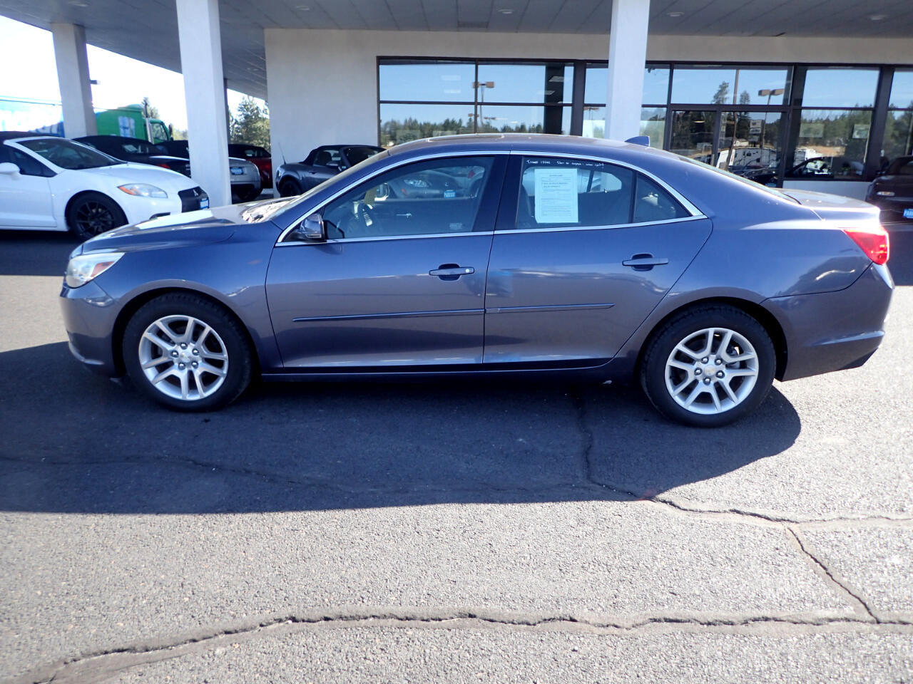 Used 2014 Chevrolet Malibu LT image 2