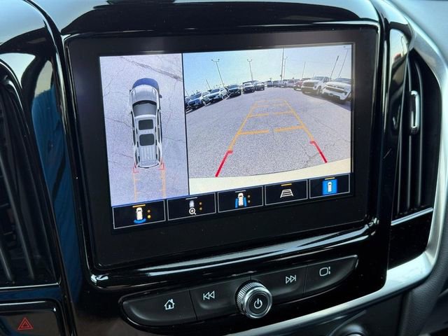 Used 2023 Chevrolet Traverse LT FWD image 18