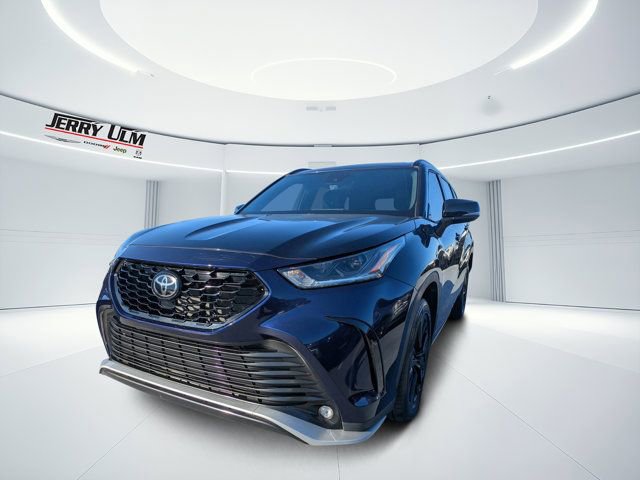 Used 2023 Toyota Highlander XSE image 6