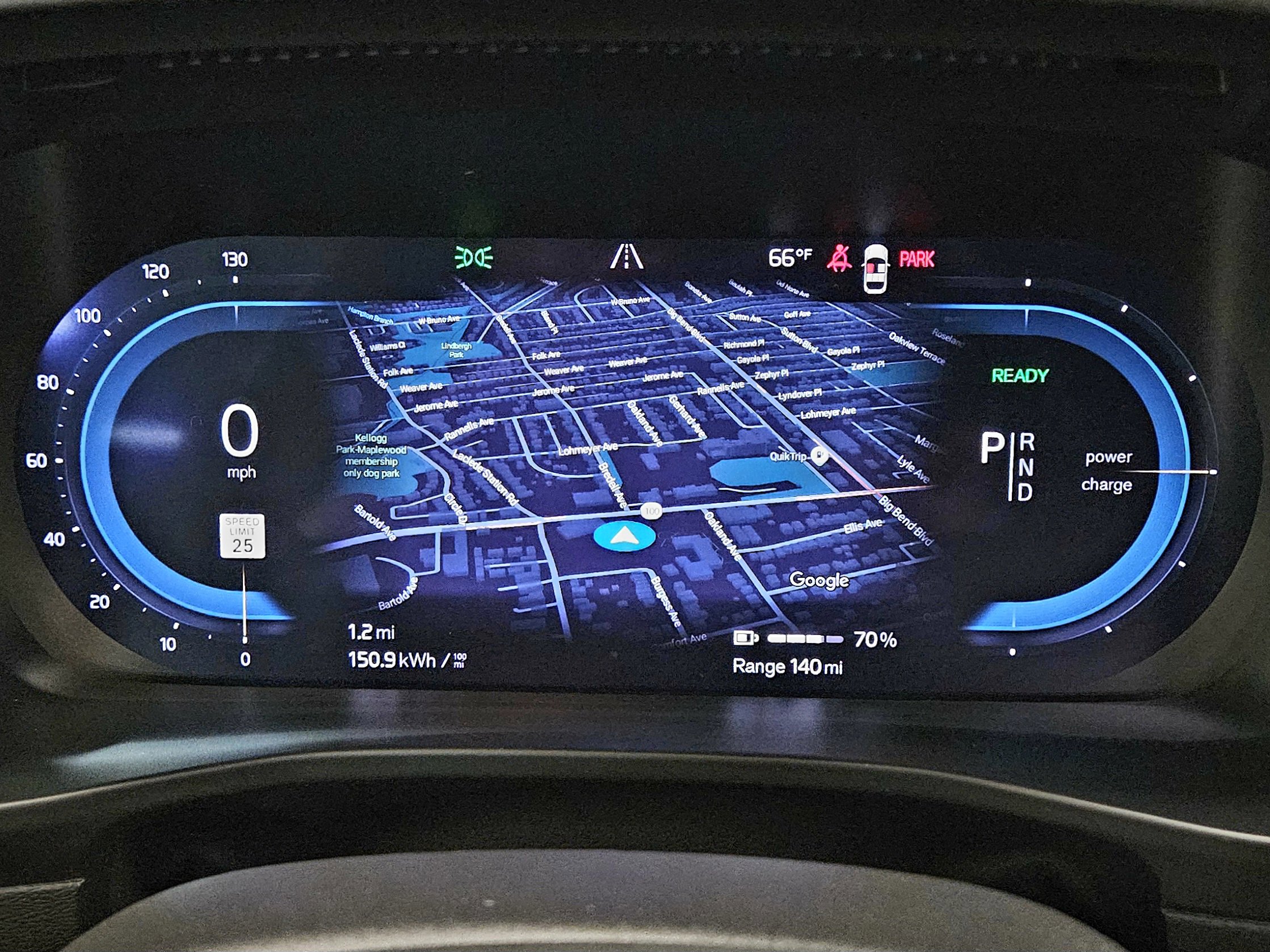 Used 2023 Volvo XC40 Recharge Ultimate image 43