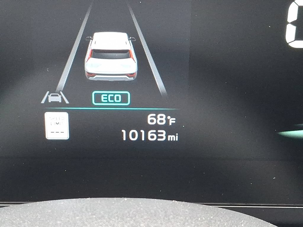 Certified 2023 Kia Niro LX FWD image 5
