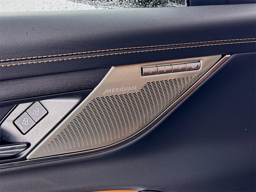 New 2024 Jaguar XF R-Dynamic SE image 19