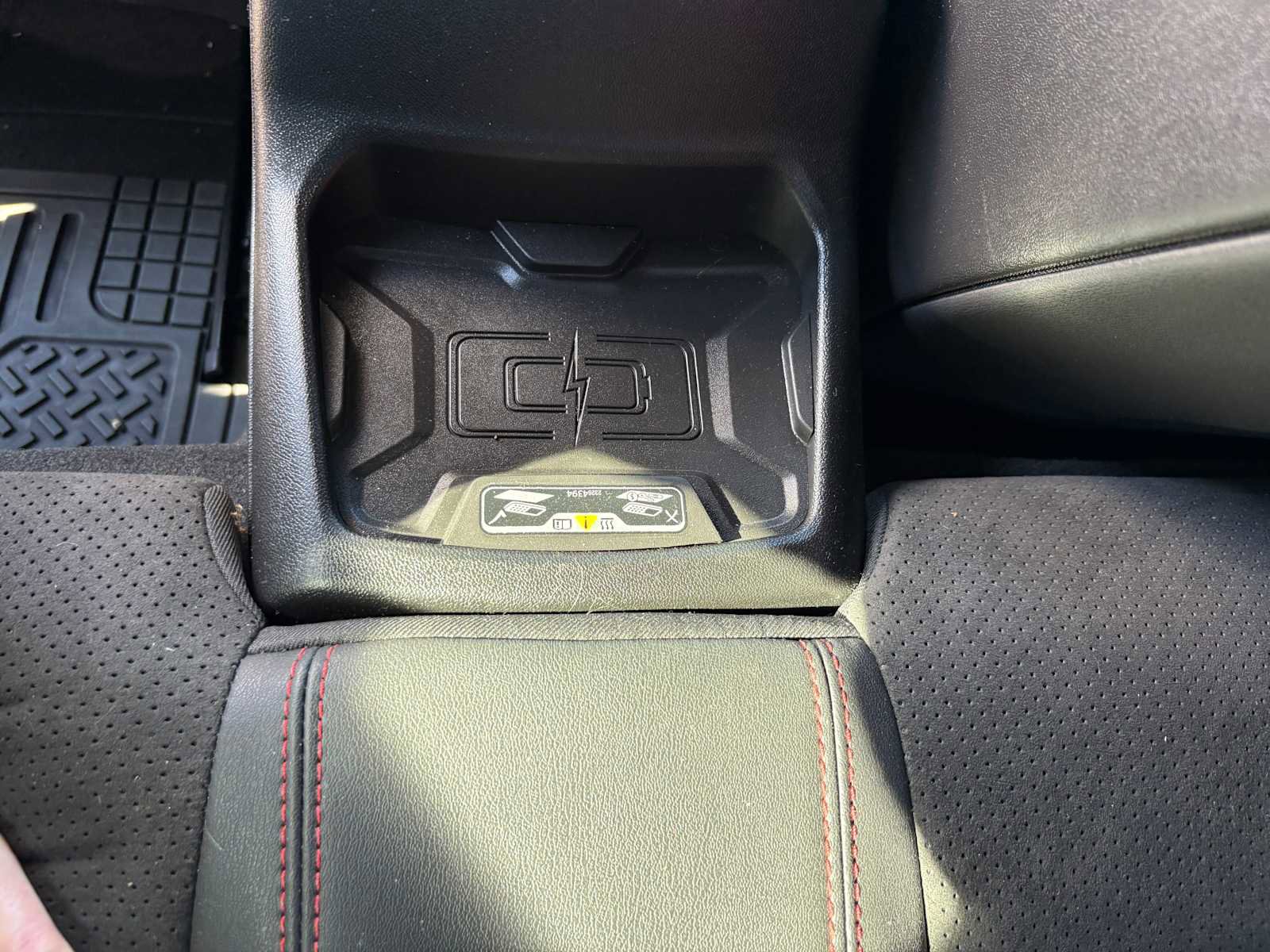 Used 2018 Chevrolet Camaro ZL1 RWD image 26