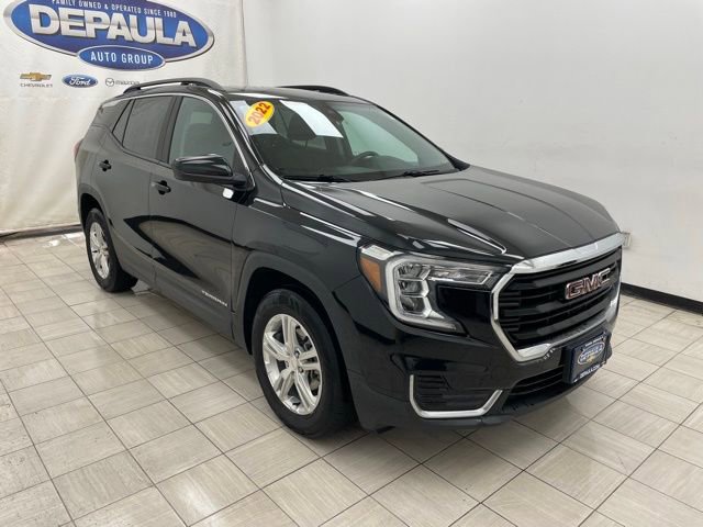 Certified 2022 GMC Terrain SLE w/ Driver Convenience Package image 1