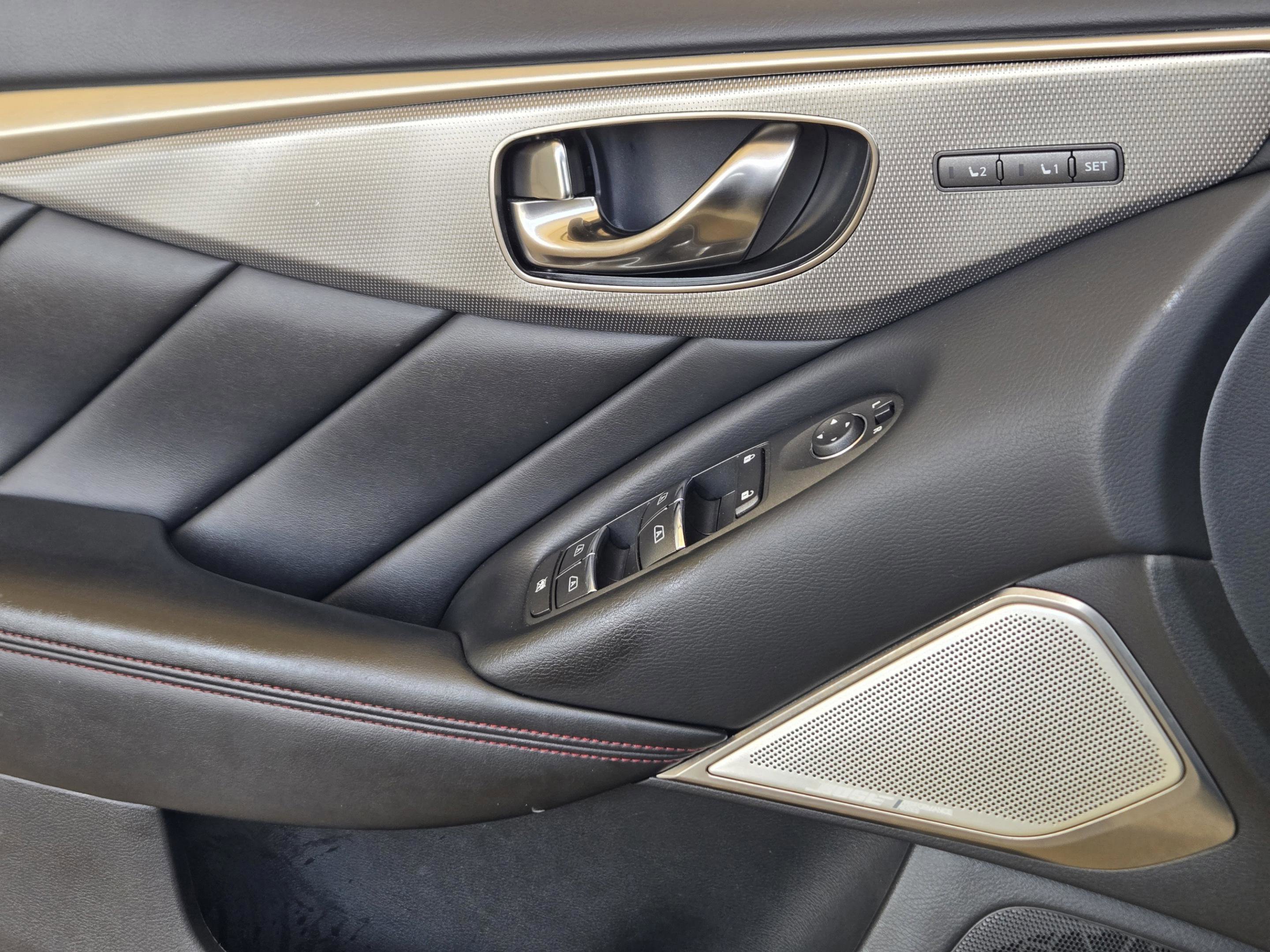 Used 2018 INFINITI Q50 Red Sport 400 w/ Sensory Package (Sport) image 37