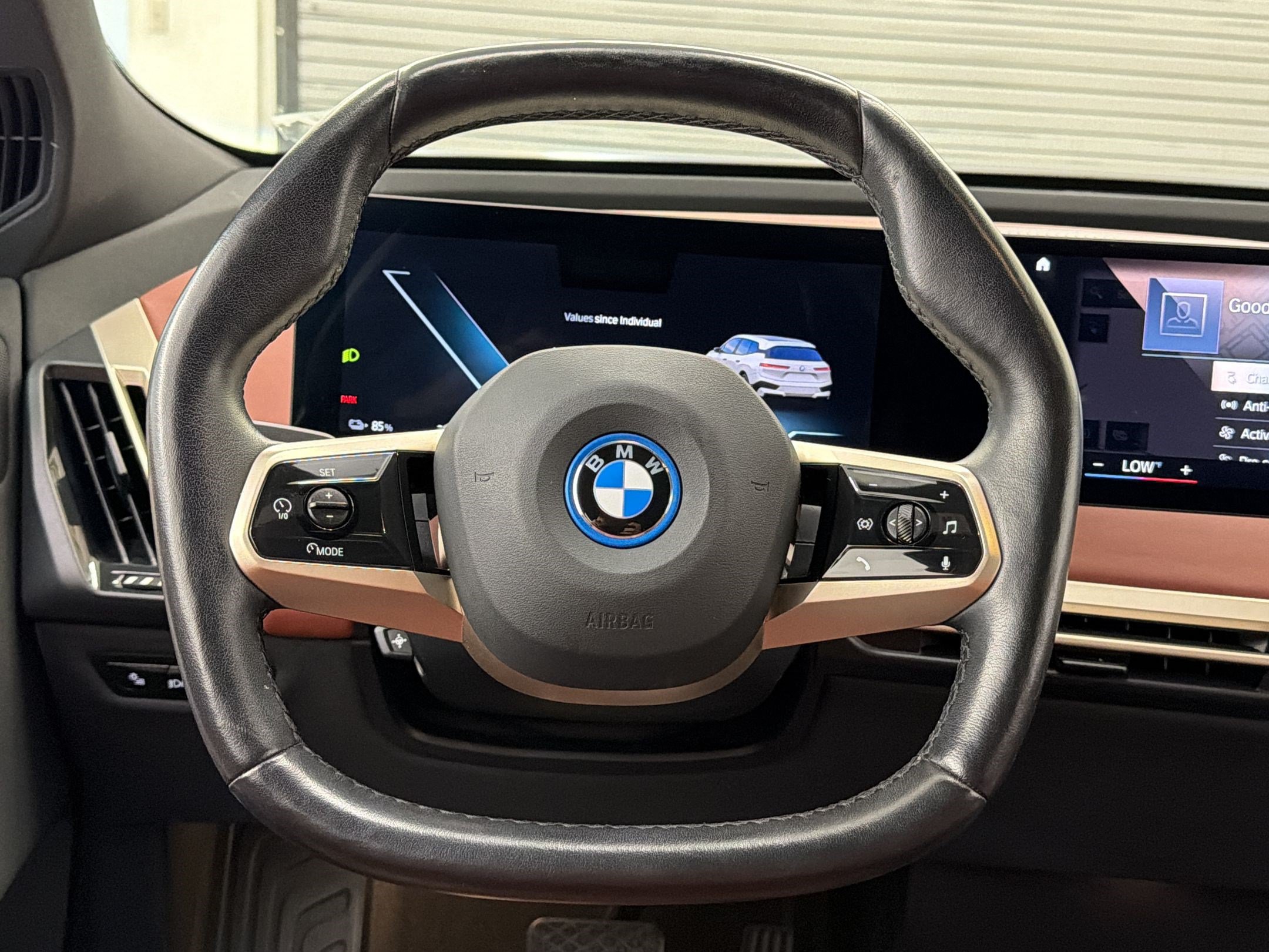 Certified 2023 BMW iX xDrive50 w/ Premium Package AWD/4WD image 11