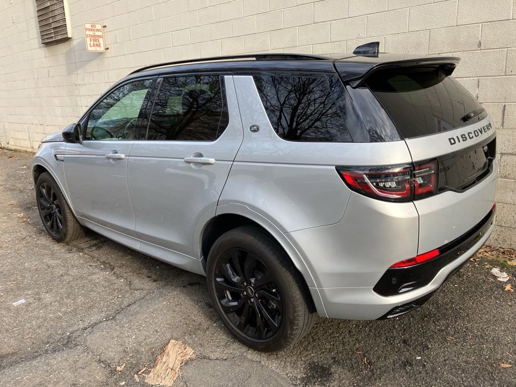 Used 2023 Land Rover Discovery Sport SE R-Dynamic image 10