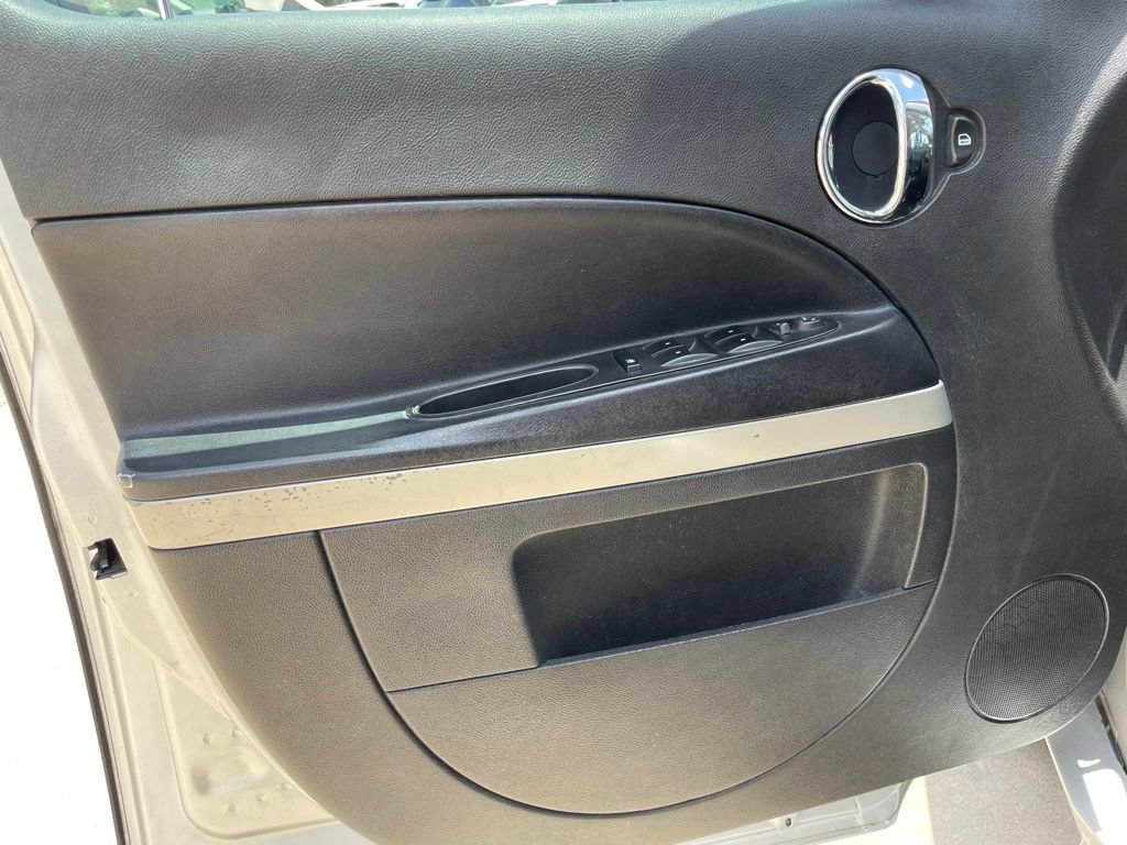 Used 2009 Chevrolet HHR LT w/ LT Preferred Equipment Group FWD image 18