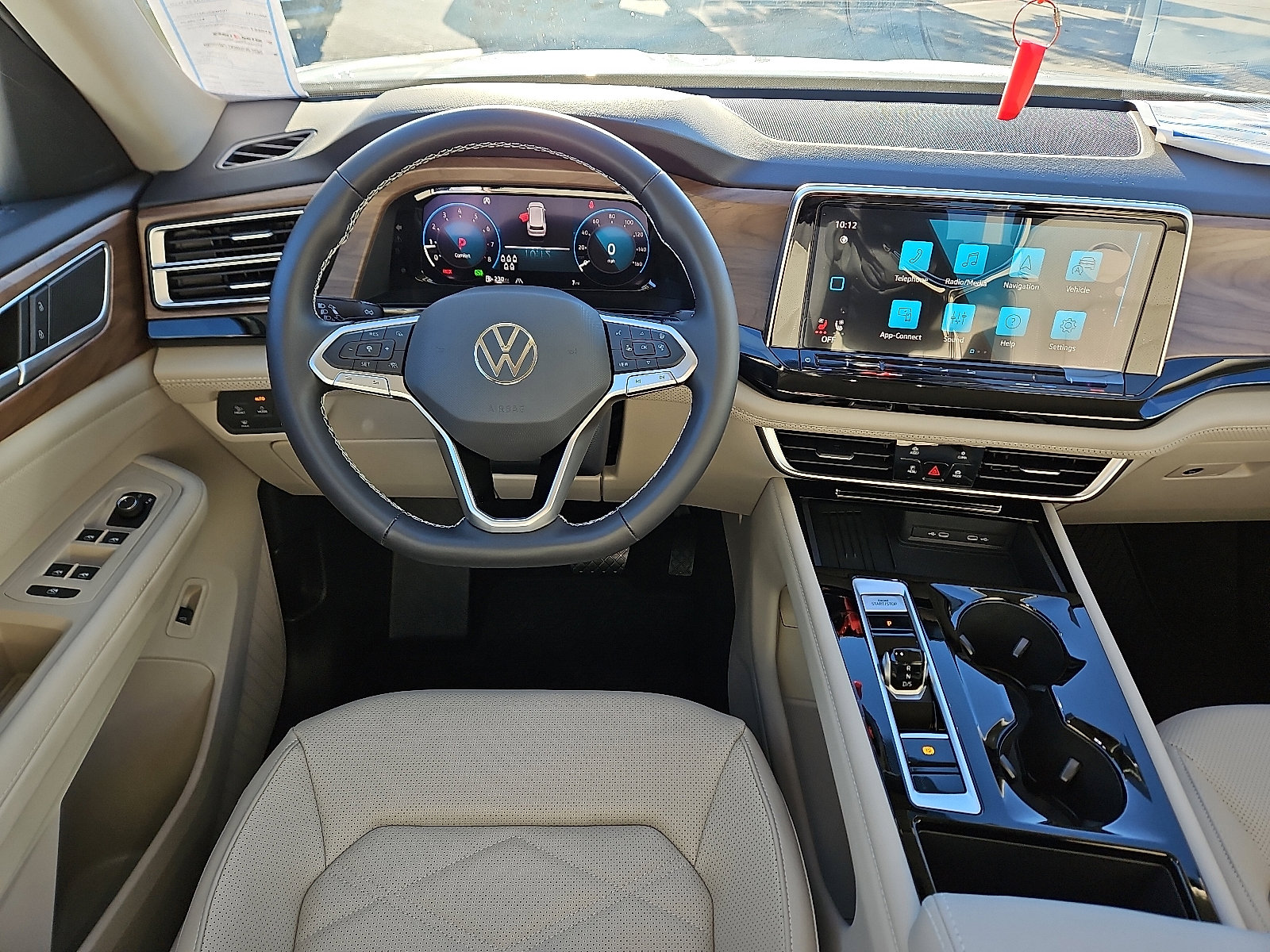 New 2026 Volkswagen Atlas SE image 9