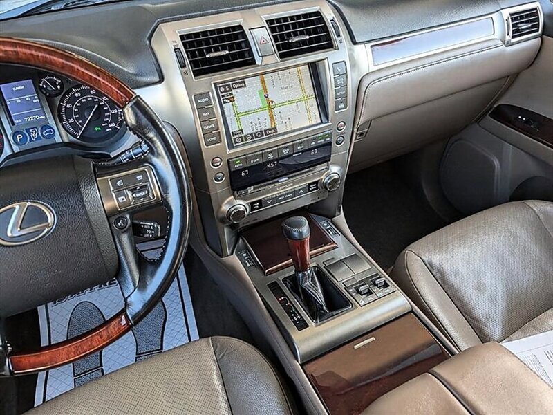 Used 2016 Lexus GX 460 w/ Premium Package AWD/4WD image 23