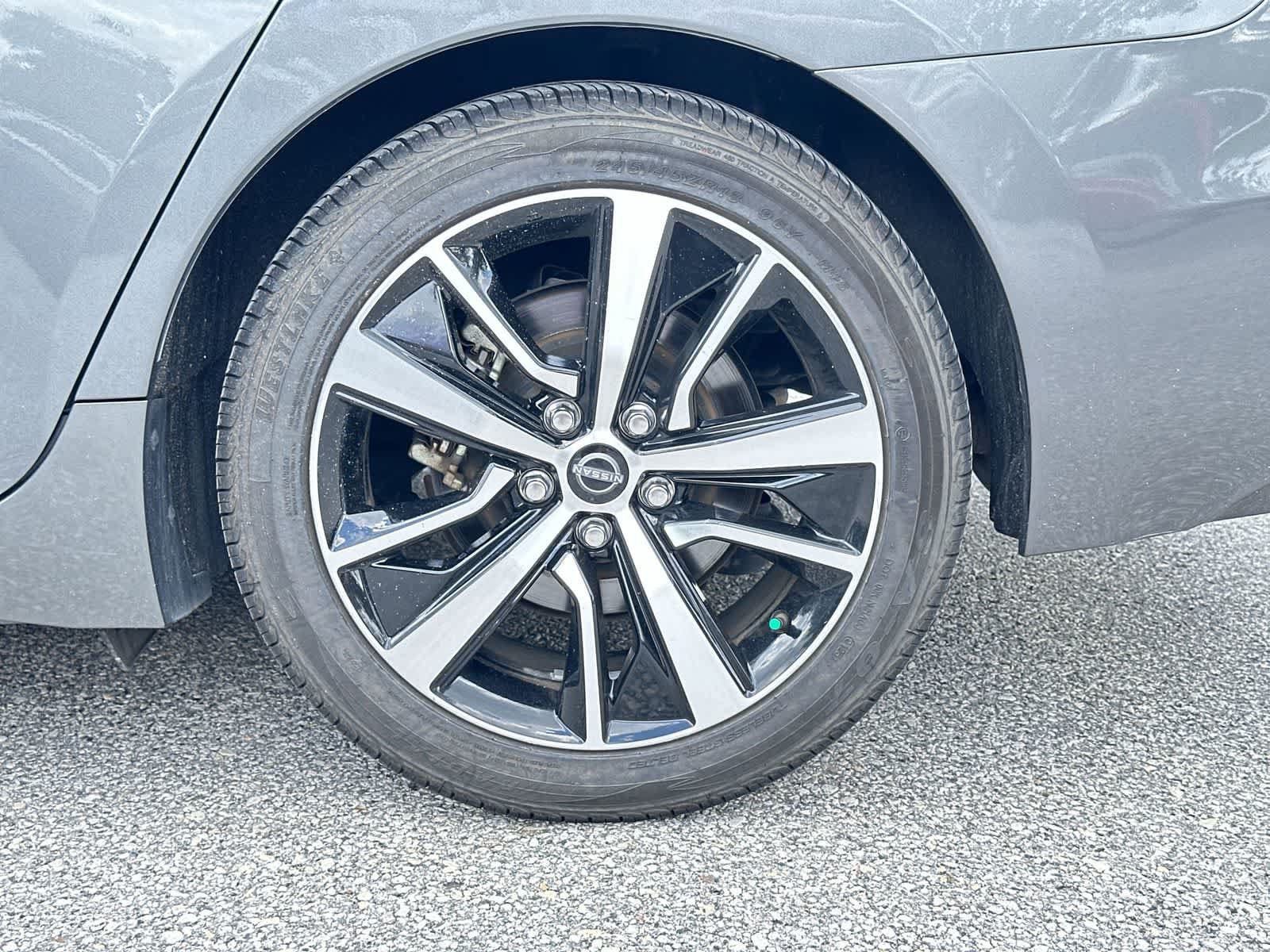 Used 2023 Nissan Maxima SV w/ Floor Mat Group FWD image 12