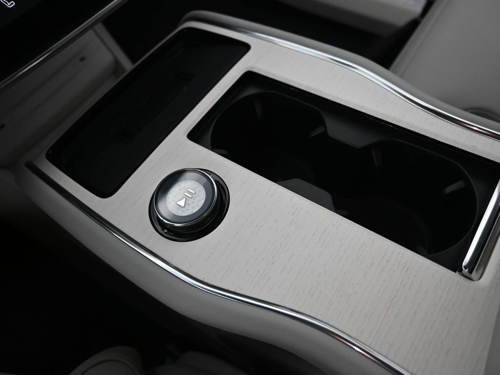 Used 2025 Volvo EX90 Ultra image 22