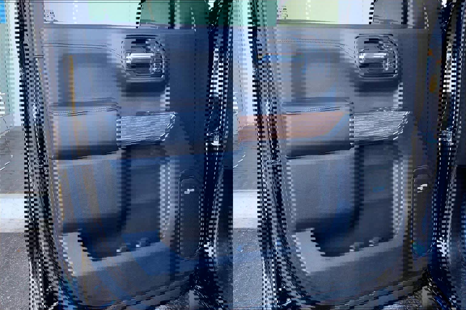 Used 2019 Chevrolet Silverado 1500 High Country w/ High Country Premium Package image 44