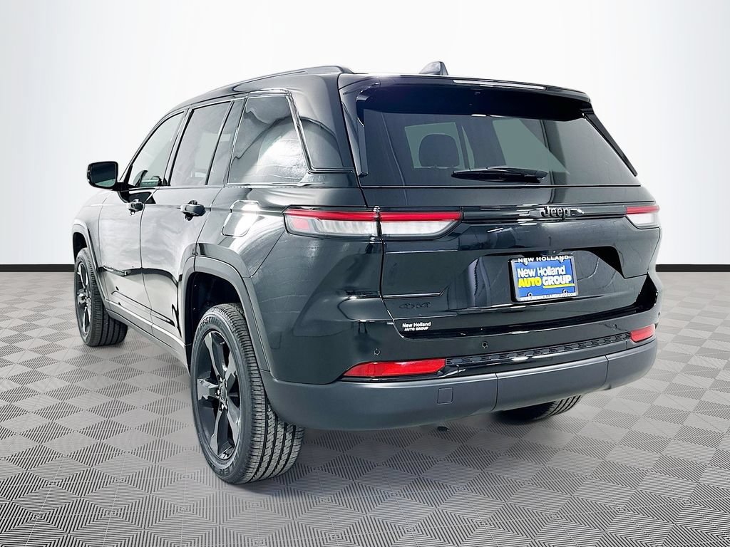 New 2025 Jeep Grand Cherokee Altitude AWD/4WD image 21