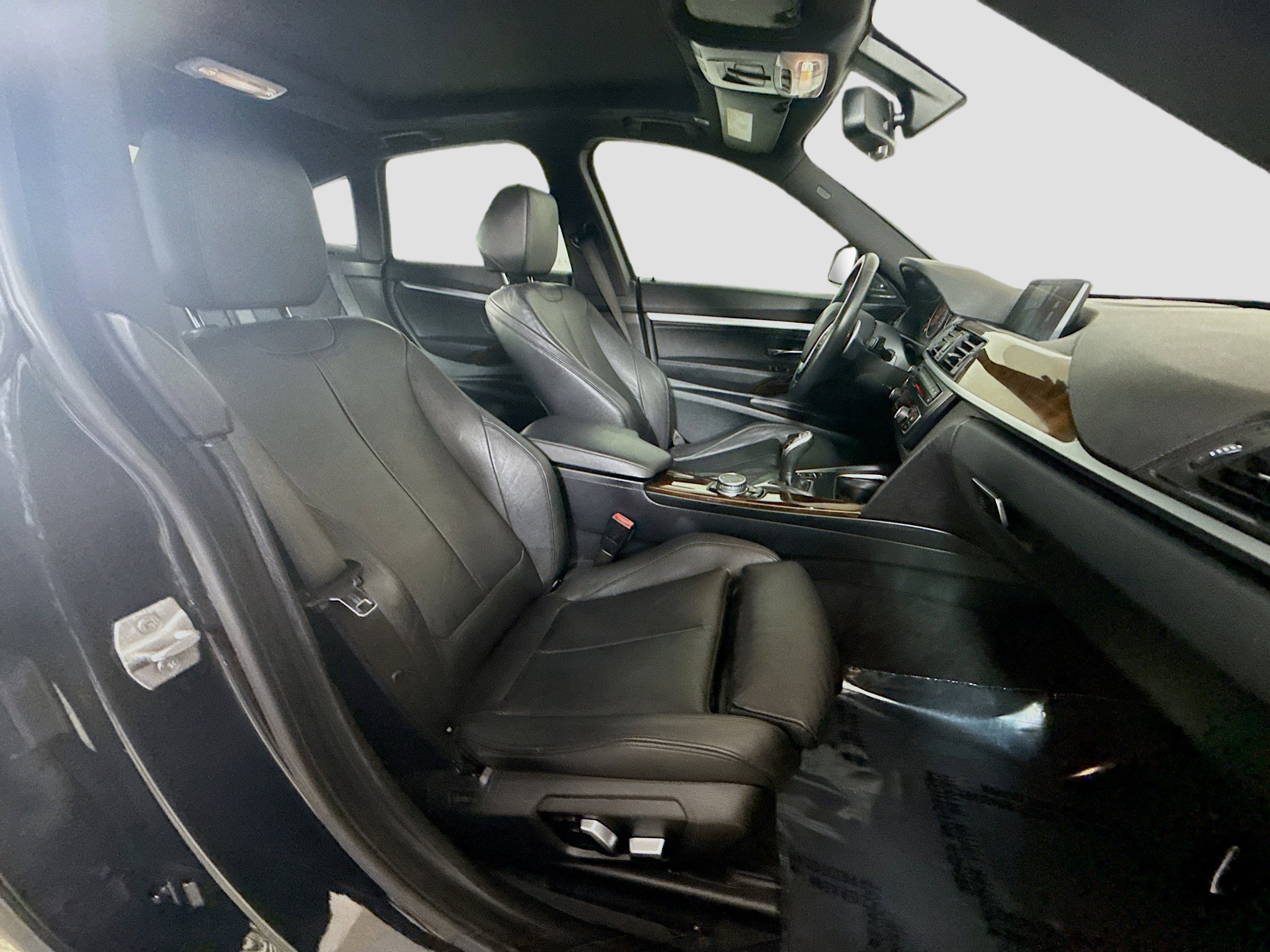 Used 2016 BMW 328i Gran Turismo xDrive image 29