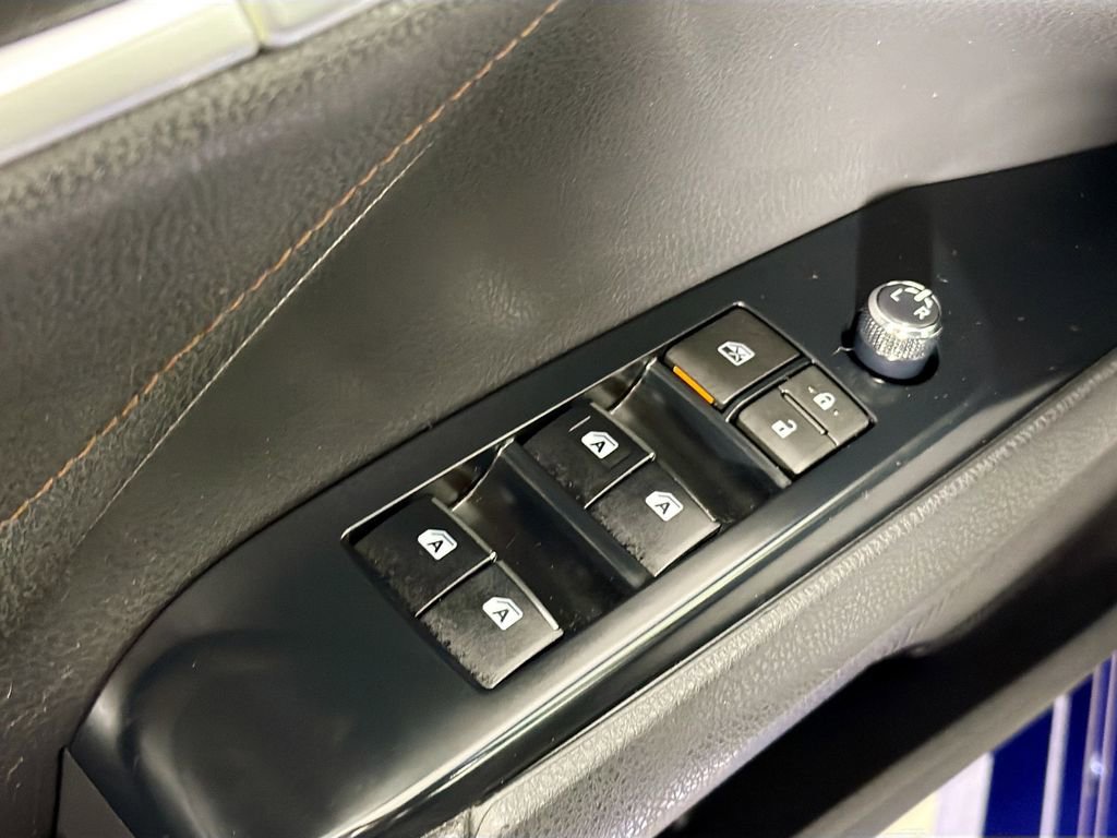 Used 2018 Toyota Camry L image 17