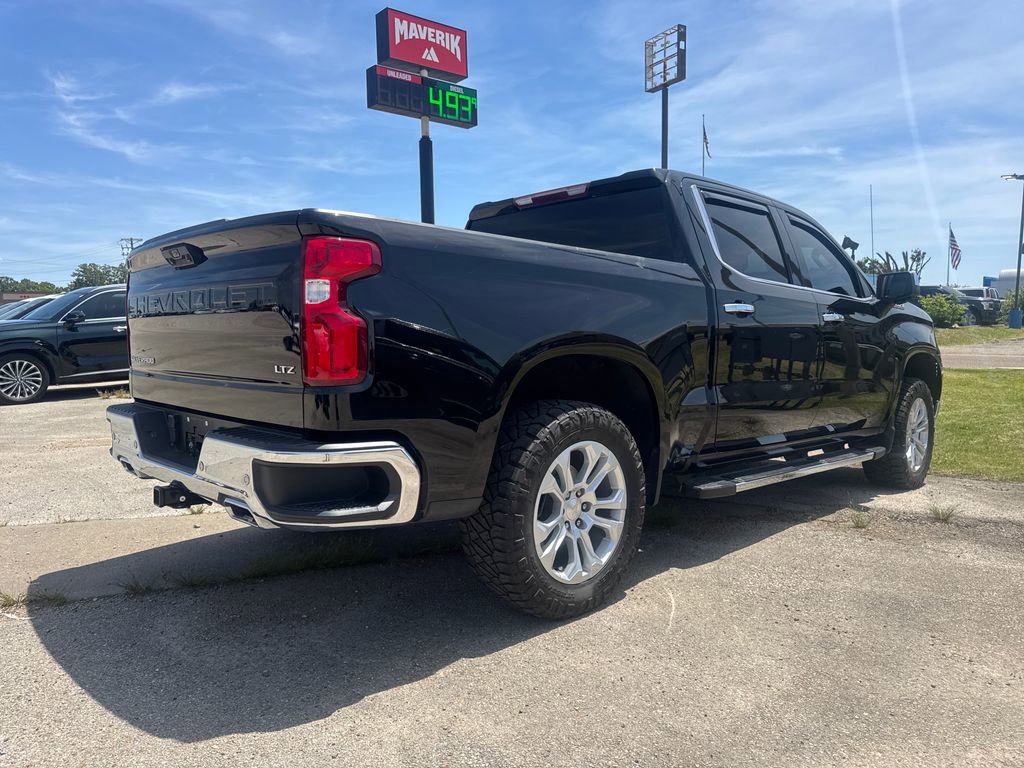 Used 2023 Chevrolet Silverado 1500 LTZ AWD/4WD image 5