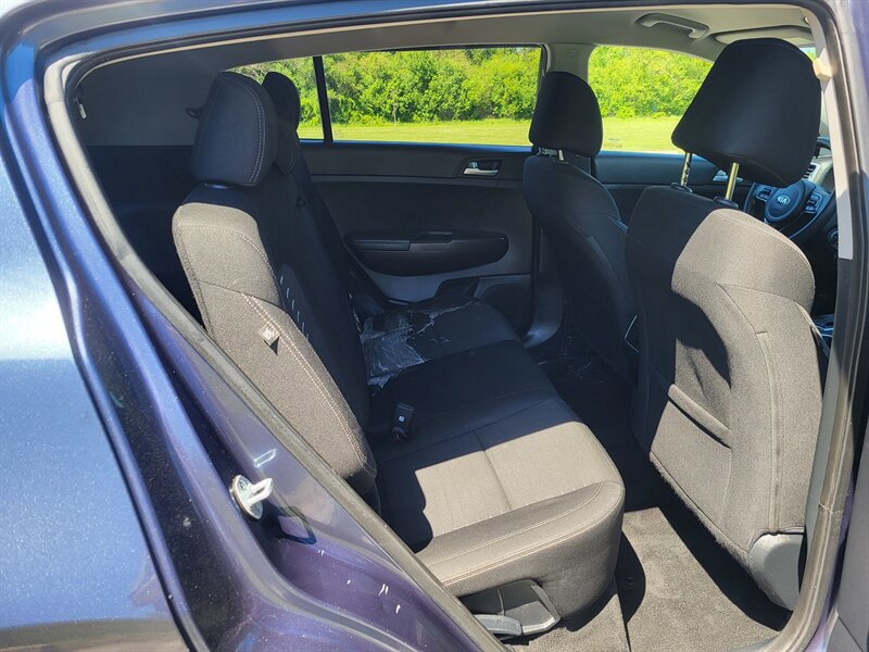 Used 2018 Kia Sportage LX AWD/4WD image 14