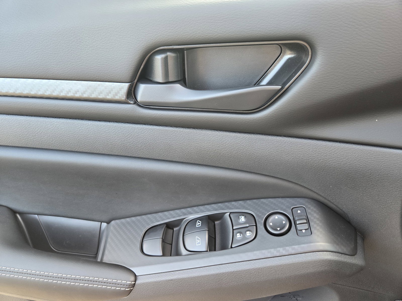 New 2026 Nissan Altima 2.5 SV FWD image 13