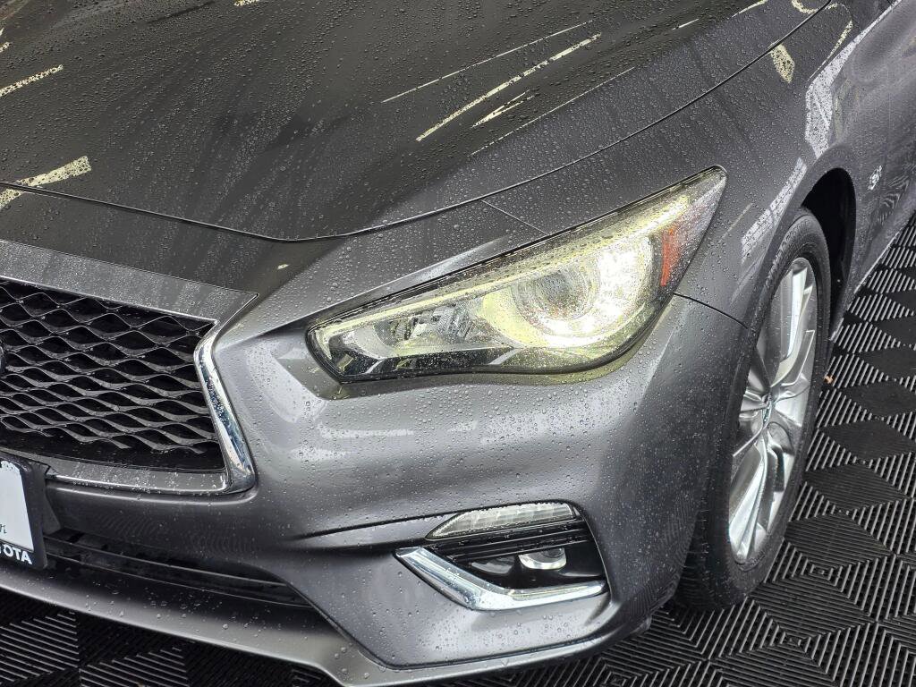 Used 2019 INFINITI Q50 Luxe w/ Essential Package (3.0T Luxe) AWD/4WD image 10