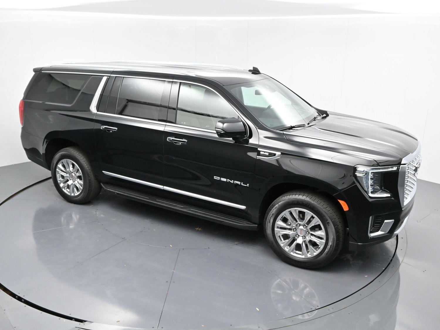 Used 2024 GMC Yukon XL Denali w/ Max Trailering Package image 39