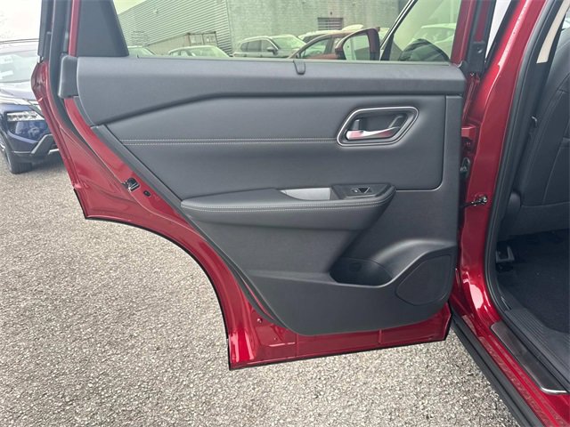 New 2026 Nissan Rogue Platinum image 15