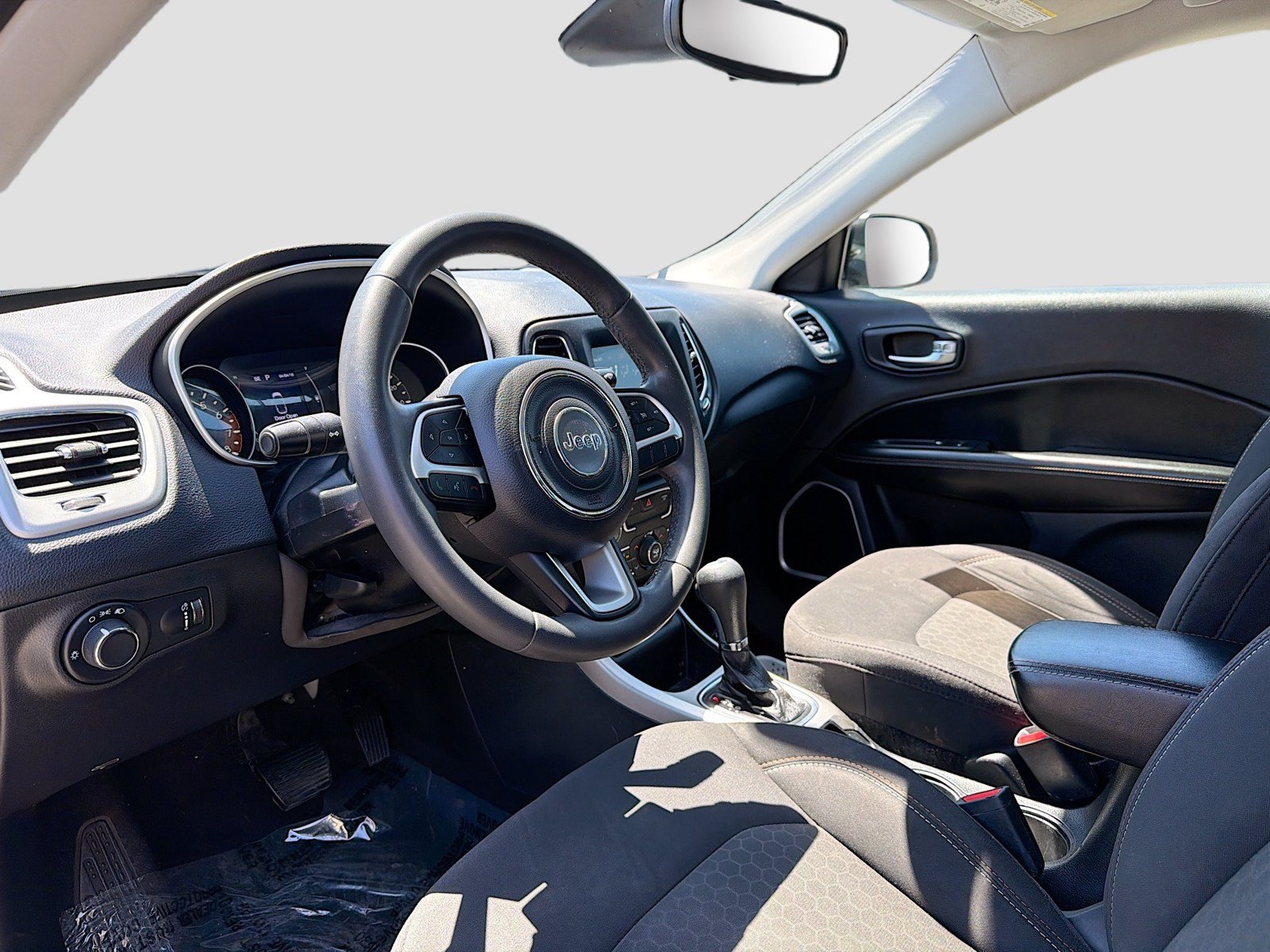 Used 2021 Jeep Compass Sport FWD image 7