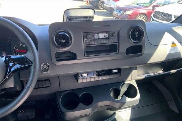 New 2026 Mercedes-Benz Sprinter 2500 image 6