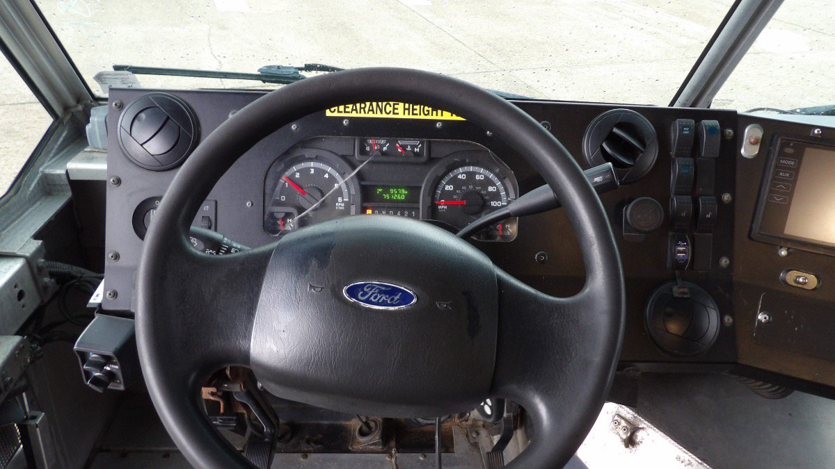 Used 2019 Ford E-450 and Econoline 450 Super Duty RWD image 11