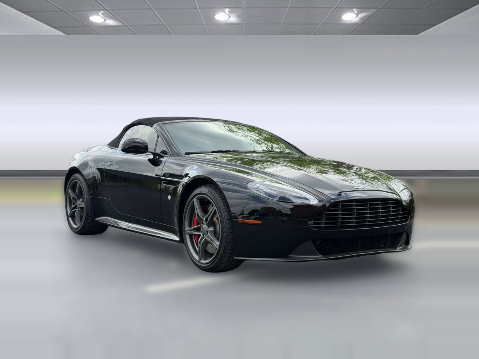 Used 2016 Aston Martin V8 Vantage GT image 7