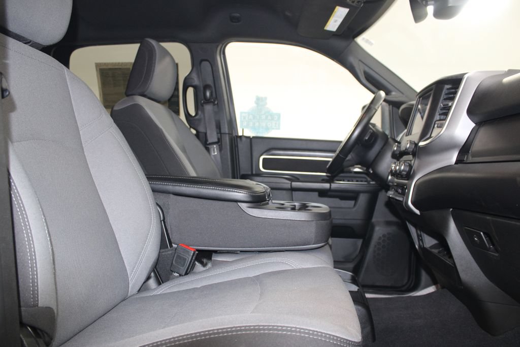 Used 2024 RAM 2500 Big Horn AWD/4WD image 28