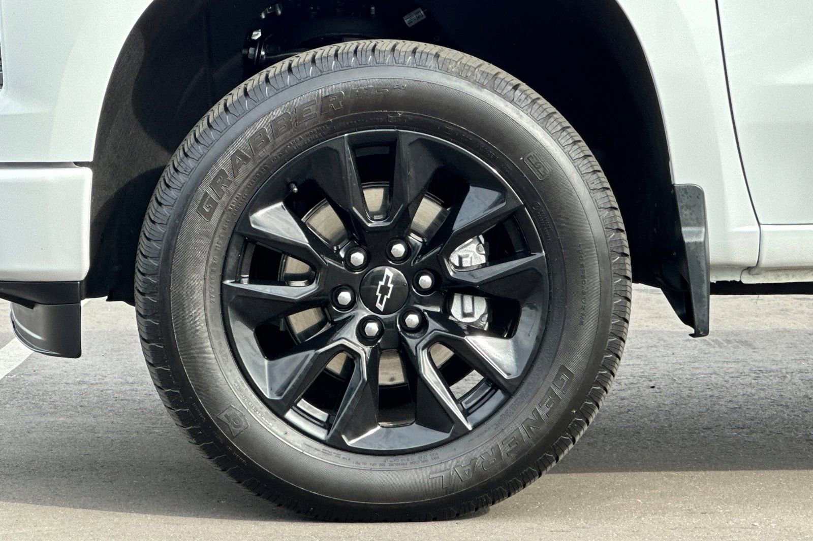 Used 2024 Chevrolet Silverado 1500 Custom image 35