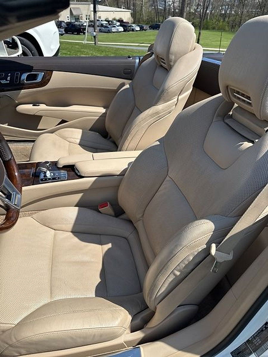 Used 2013 Mercedes-Benz SL 550 image 7