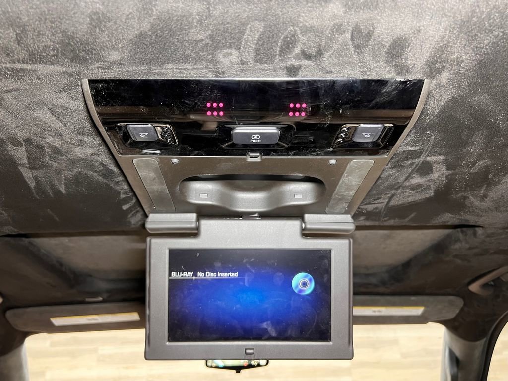 Used 2020 Cadillac Escalade Platinum AWD/4WD image 21