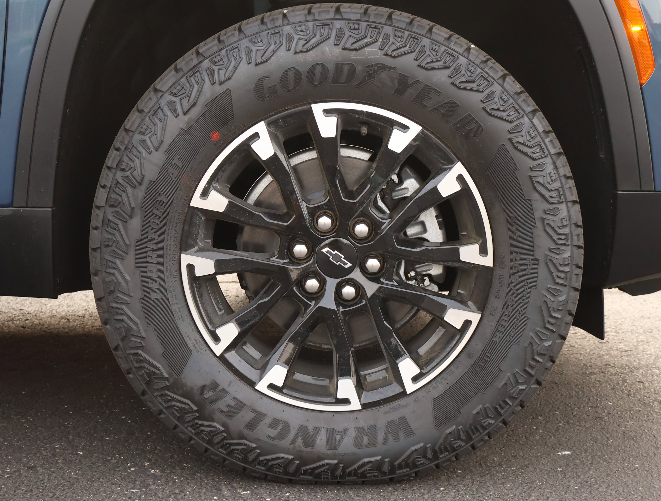 New 2026 Chevrolet Traverse Z71 w/ LPO, Floor Liner Package image 27