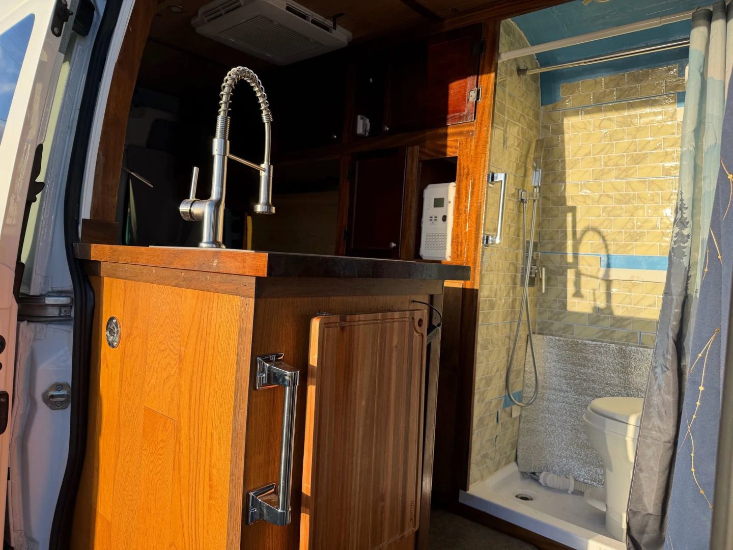 Used 2020 Mercedes-Benz Sprinter 2500 image 19