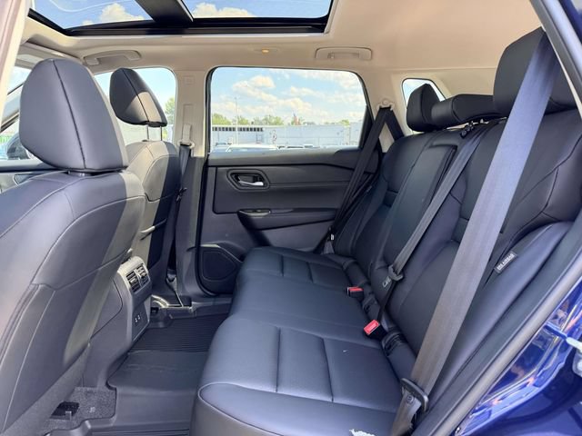 New 2026 Nissan Rogue Dark Armor FWD image 13