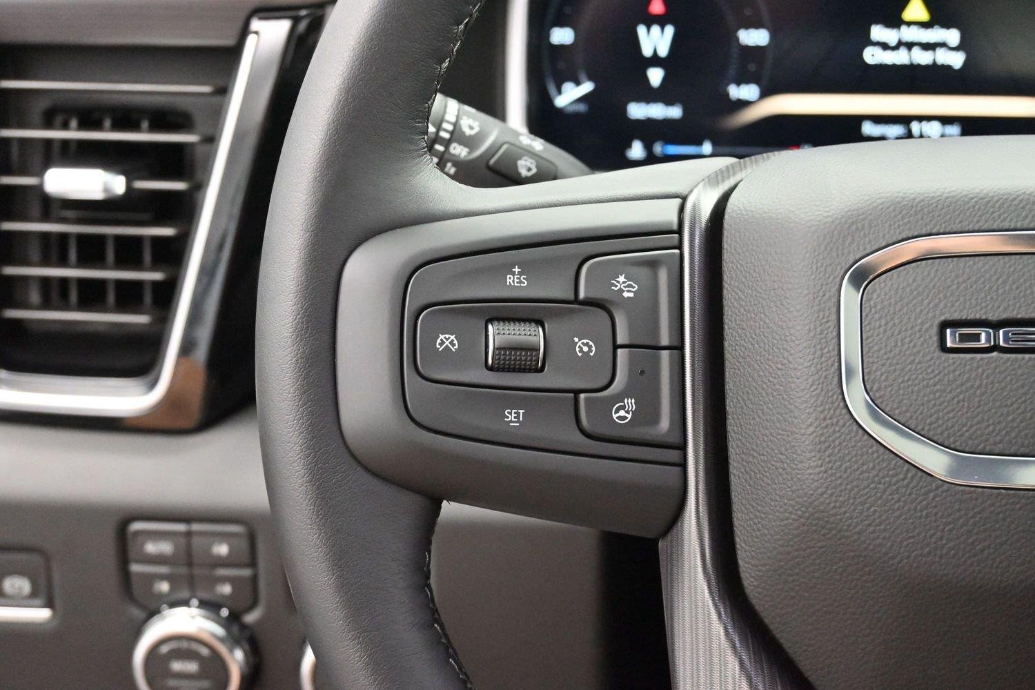 Used 2026 GMC Sierra 2500 Denali Ultimate AWD/4WD image 18