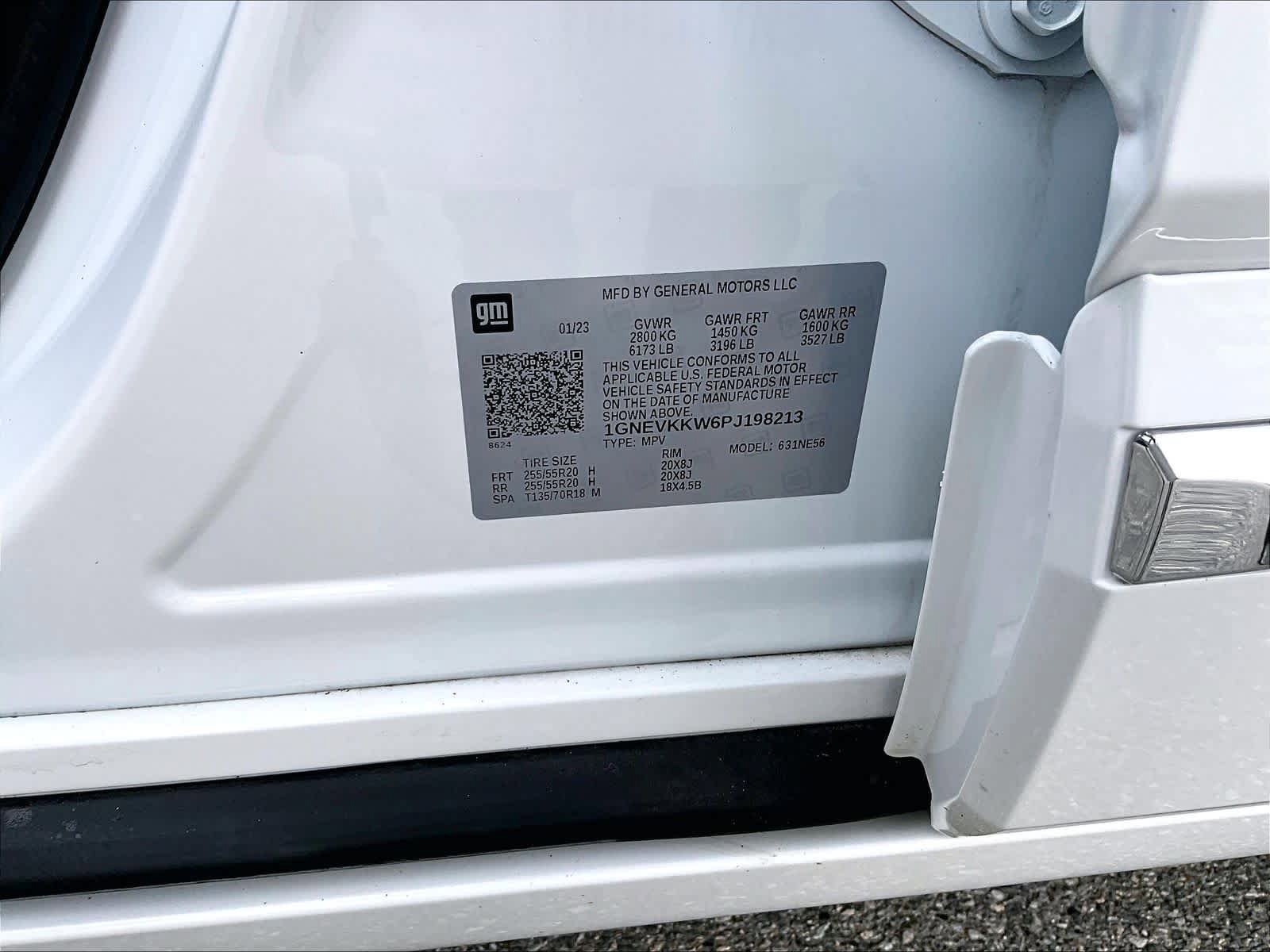 Used 2023 Chevrolet Traverse Premier w/ LPO, Floor Liner Package AWD/4WD image 36